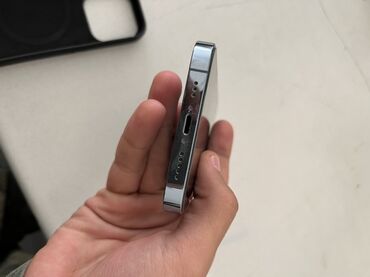 Apple iPhone: IPhone 13 Pro, Sierra Blue, Face ID — 4