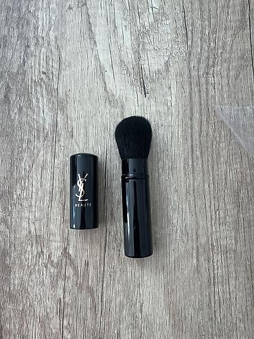 Кисточка YSL. Оригинал. Новая. Для румян, боонзера, пудры lalafo.az -da Кисточка YSL. Оригинал. Новая. Для румян, боонзера, пудры