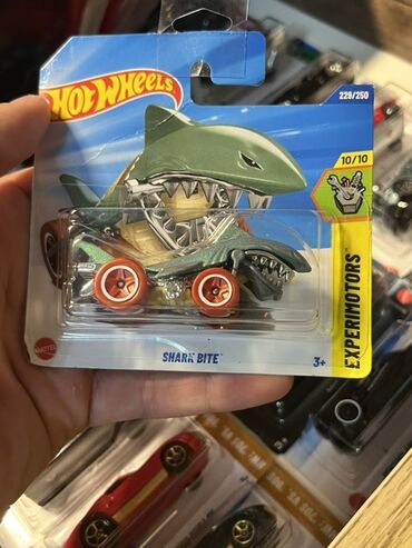 требуются модели для наращивания ресниц: Tresure Hunter Hot Wheels – Shark Bite (Experimotors seriyası) -