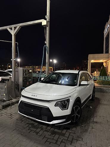 Kia: Kia Niro: 2022 г., 1.6 л, Автомат, Гибрид, Хэтчбэк — 1