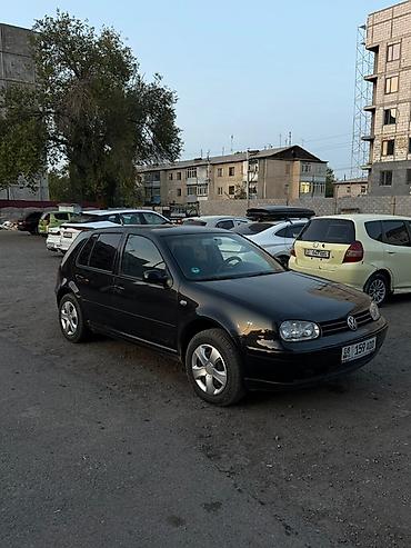 Volkswagen Golf: 2003 г., 1.6 л, Механика, Бензин, Хэтчбэк