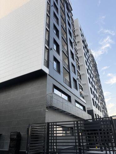 барачный дом: 1 комната, 50 м², Элитка, 3 этаж, ПСО (под самоотделку)