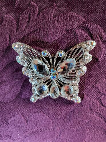 Broševi: Bоја - Srebrna, Novo — 1