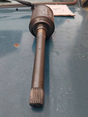 Auto delovi: Zglob homokineticki do diferencijala desni fi 26mm br.2. Polovno — 6