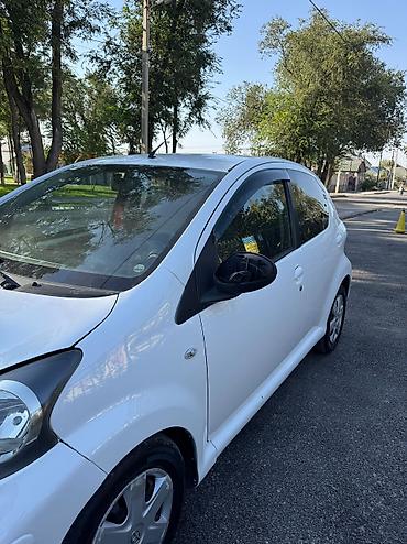 camry 55 xle: Toyota Aygo: 2010 г., 1 л, Механика, Бензин, Хэтчбэк — 2