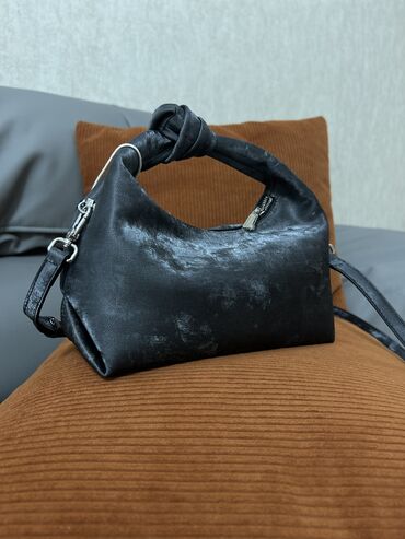 Жеке буюмдар: В наличии стильная сумка из натуральной кожи! Качество шикарное!
