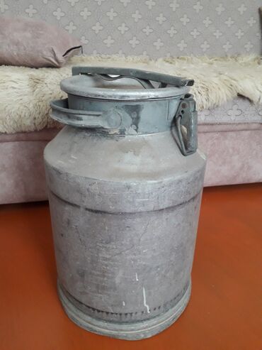 железные канистры для бензина: Продаю фляга