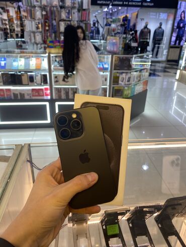 бишкек купить айфон: IPhone 15 Pro, Колдонулган, 256 ГБ, Кара, Бөлүп төлөө менен, 86 %