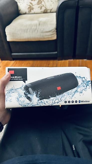 Динамики и колонки: Məhsul: Charge 4 Portable Wireless Speaker Xüsusiyyətlər: - Simsiz — 2