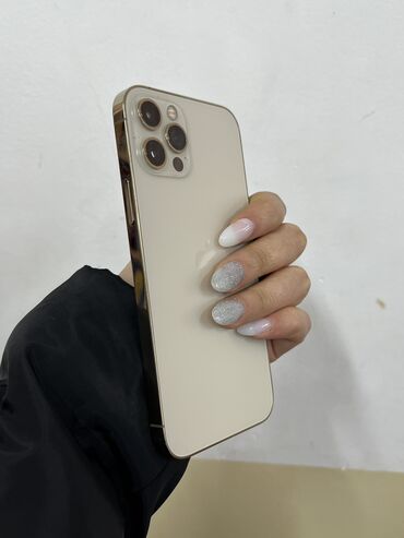 Apple iPhone: IPhone 12 Pro, Б/у, 128 ГБ, Rose Gold, Зарядное устройство, Чехол, Кабель, 76 %