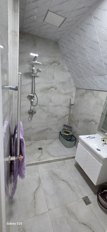 Yeni tikili: 90000 minmansard 8cı mertebe ısdı pol eşyalı suyu qazı ışığı daımı -da lalafo.az — 18 Yeni tikili: 90000 minmansard 8cı mertebe ısdı pol eşyalı suyu qazı ışığı daımı — 18