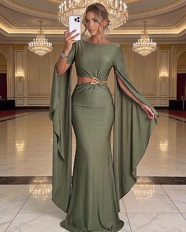 til suknja: Prelep glamurozan model haljine ✨️
Cena: 3500 dinara — 3