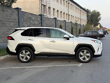 voxy noah: Toyota RAV4: 2020 г., 2.5 л, Гибрид — 6