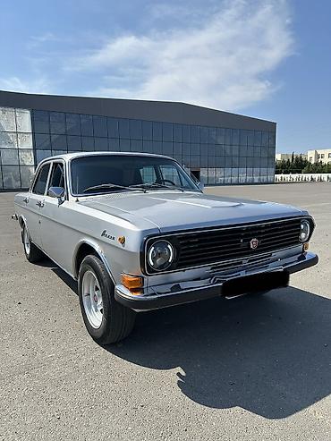 QAZ: QAZ 24 Volga: 2.5 l | 1982 il 99000 km Sedan — 2