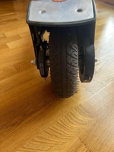 velo skuter: 👑Aytac23
Elektrikli skuter 300
 Azn 600 alinib unvan 9 mkr — 4