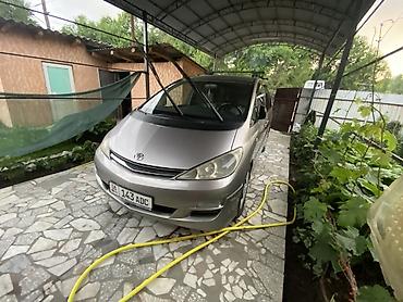 200: Toyota Previa: 2004 г., 2 л, Механика, Дизель, Минивэн — 7