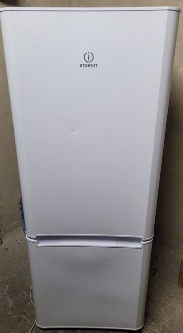 Холодильники: Холодильник Indesit, Б/у, Двухкамерный, De frost (капельный), 60 * 170 * 60
