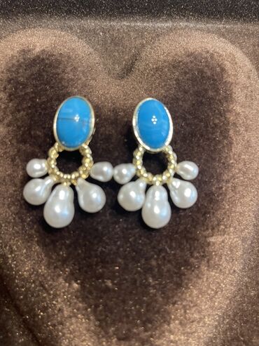 Zərgərlik dəstləri: Dəstə daxildir: Sırğa -da lalafo.az — 3 Zərgərlik dəstləri: Dəstə daxildir: Sırğa — 3