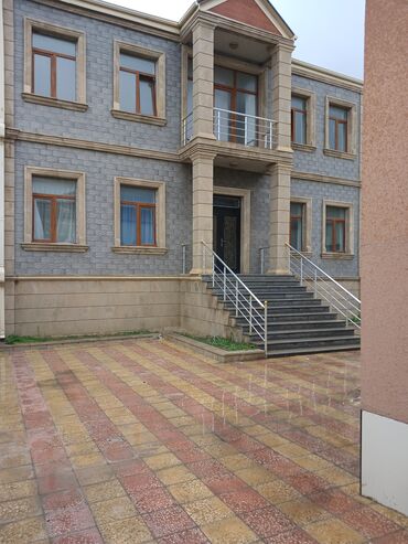 kirayə evlət: Ofis icarəyə verilir