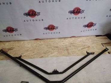 Коробки передач: Держатель панели радиатора Bmw 5-Series E60 N52B25UL 2007 (б/у)