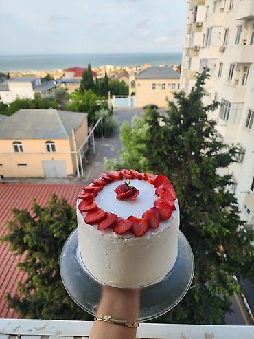 8 mart şekiller: Uşaqlar və böyüklər üçün dekorativ tortlar – fərqli dizayn seçimləri — 5