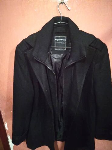 kişi palto: Almaniyanın Angelo Litriko brendindən drap palto satılır. Son