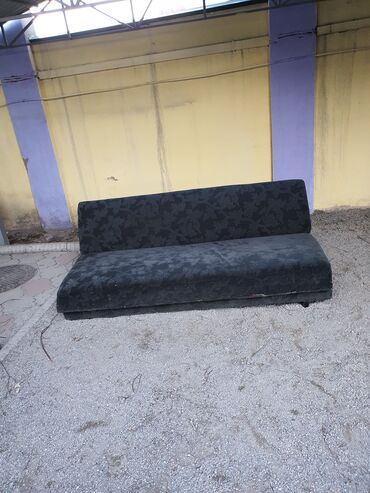 раскладной диван бу: Диван-кровать, цвет - Зеленый, Б/у