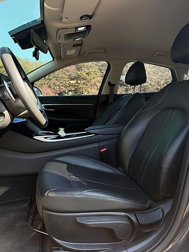 Hyundai: Hyundai Sonata: 2022 г., 2 л, Газ — 11