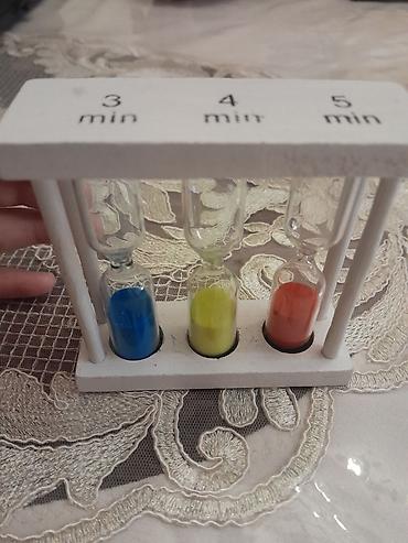 qum: Masaüstü saatlar, Qum — 1