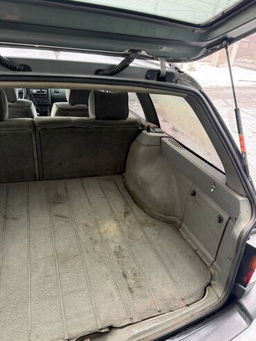 Volkswagen: Volkswagen Passat Variant: 1993 г., 2 л, Механика, Газ, Универсал — 5