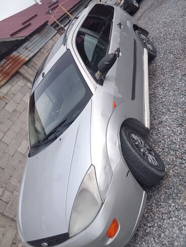 купить запчасти на опель вектра б: Ford Focus: 2001 г., 1.8 л, Механика, Бензин, Универсал