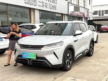 byd e9 2025: BYD Yuan Up: 2024 г., Электромобиль, Кроссовер — 2