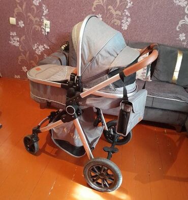 Beşiklər: Milana….Kidilo kaleska qiymeti 60man Hec bir problemi yoxdu cantasi