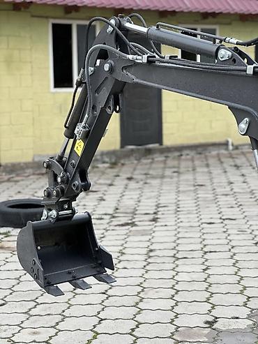 Экскаваторы: Экскаватор, Гусеничный — 8