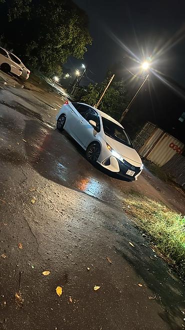 приус прайм: Toyota Prius: 2018 г., Гибрид, Седан — 1
