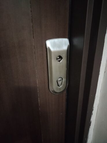 Kilid ustası xidmətləri: Xarici qapıların təmiri və defarmasiyası zamokların təmiri və — 2