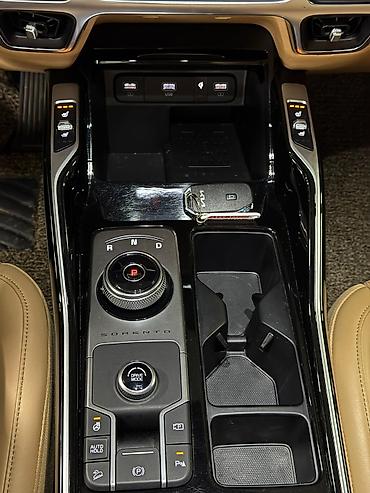 Kia: Kia Sorento: 2021 г., 1.6 л, Гибрид — 12