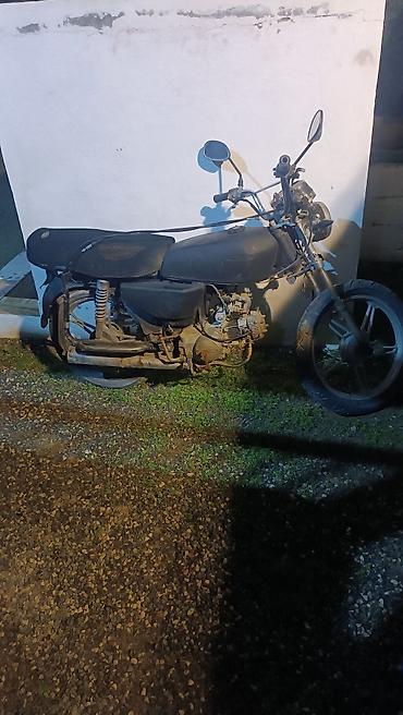 Moped/motosiklet layihə bazası - Korpus: klassik moped tipli, iki