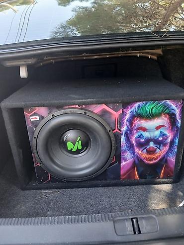 subvufer: Avtomobil üçün tam audio sistemi Komplekt: - Subvufer: gövdəli qutu — 4