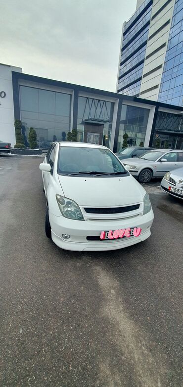 мерс 211 рестайлинг: Toyota ist: 2002 г., 1.5 л, Автомат, Бензин, Седан