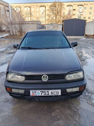 Volkswagen: Volkswagen Golf: 1993 г., 1.6 л, Механика, Бензин, Седан