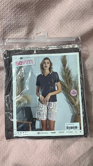 Комплекты: Комплект, Майка, Трусики, Чулки, Шортики, Вискоза, В горох, Бесшовная модель, Прозрачная модель at lalafo.kg — 6 Комплекты: Комплект, Майка, Трусики, Чулки, Шортики, Вискоза, В горох, Бесшовная модель, Прозрачная модель — 6