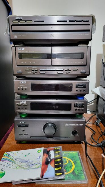 Динамики и колонки: Редкая стойка AKAI MX770 / MX970, без пульта, без колонок, на