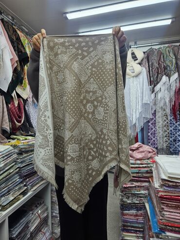 Платки: Платок, Осень-весна, С узорами — 15