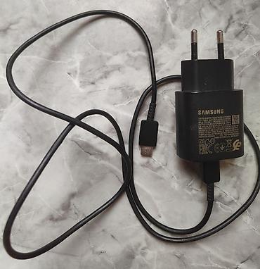 Z Flip 5. 
Qutudan cixma Original adapteri