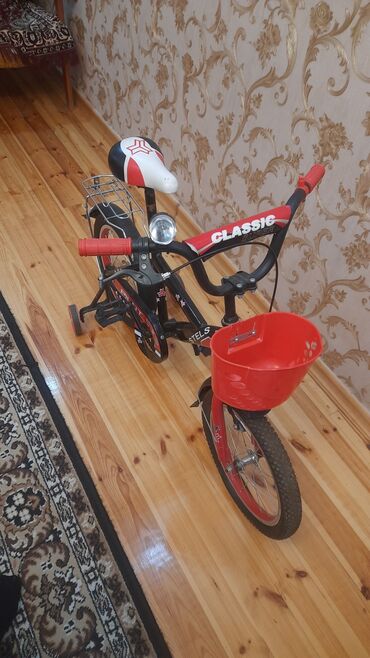 skarasnoy velosiped: İşlənmiş Dörd təkərli Uşaq velosipedi Stels, 12", Ünvandan götürmə