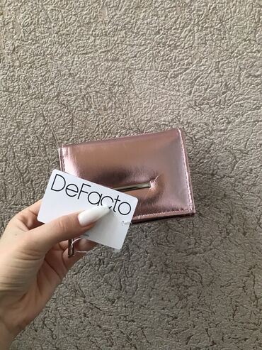 женский белый кошелёк: Кошелёк из Defacto ❤️
Качество 😍😍
На каждый день 👍