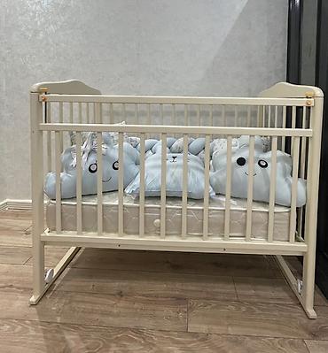 lay lay matras: Oğlan və qız üçün, İşlənmiş, Dördbucaq, Beşik, Dəst ilə, Matras ilə, Yellənmə mexanizmi ilə — 1