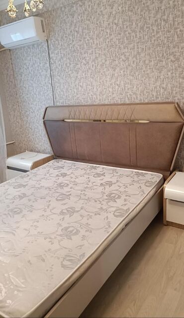 Мебель: İkinəfərlik çarpayı satılır. Baza yoxdur(matras daxil deyil) *Qiymət