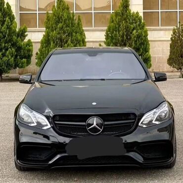 Mercedes-Benz: Mercedes-Benz E 200: 2.2 l | 2015 il Sedan
